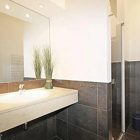 Jagdschloss Zu 5 아파트